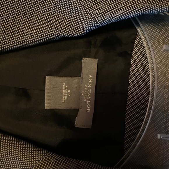 Black and White Seamed Ann Taylor Blazer - Picture 4 of 8